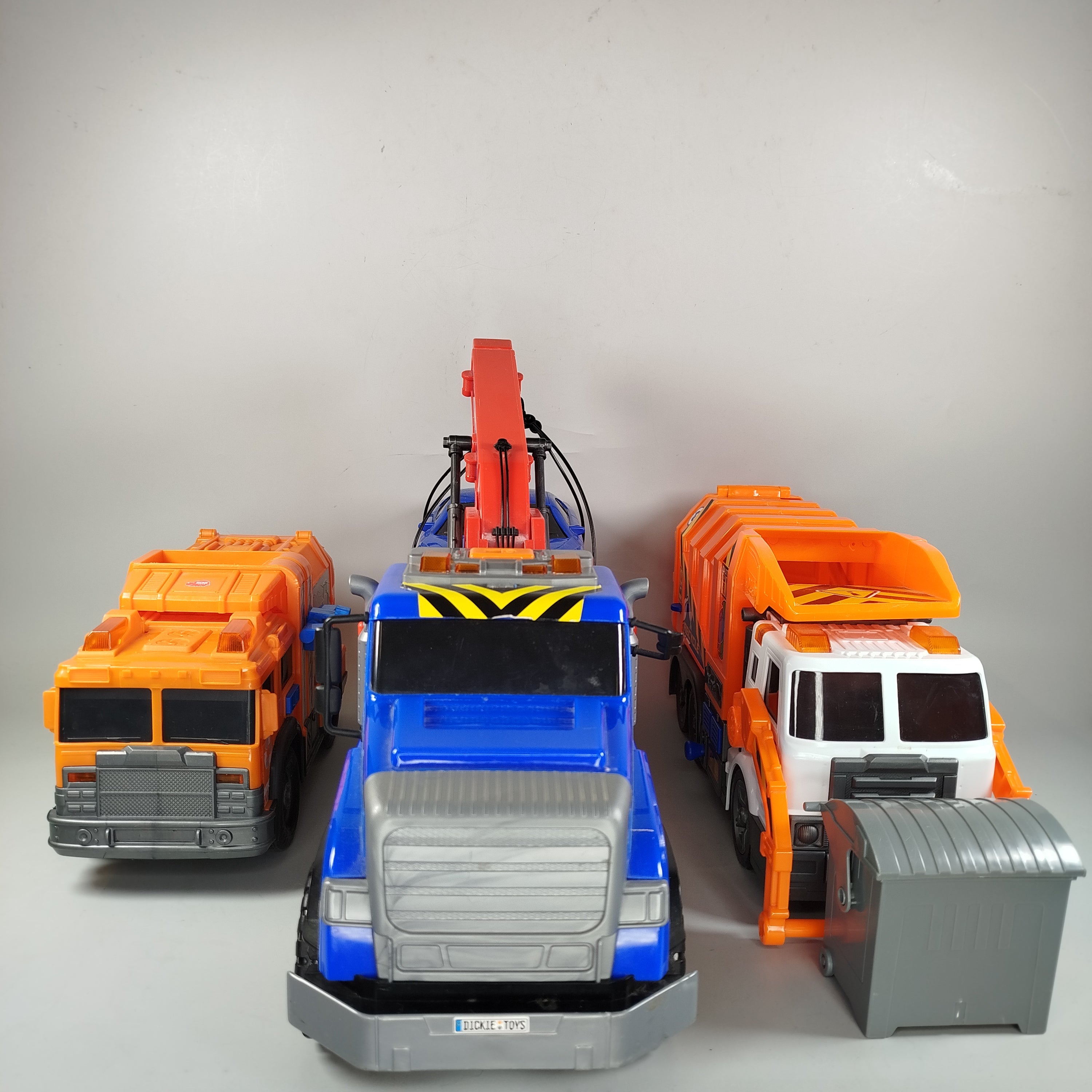 Dickie Toys Fahrzeug-Bundle: Müllfahrzeuge & Abschleppwagen Fahrzeug-Bundle: Mül